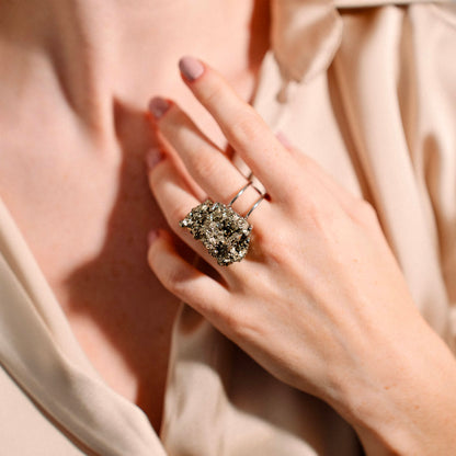 PYRITE GEMSTONE RING (BIG)